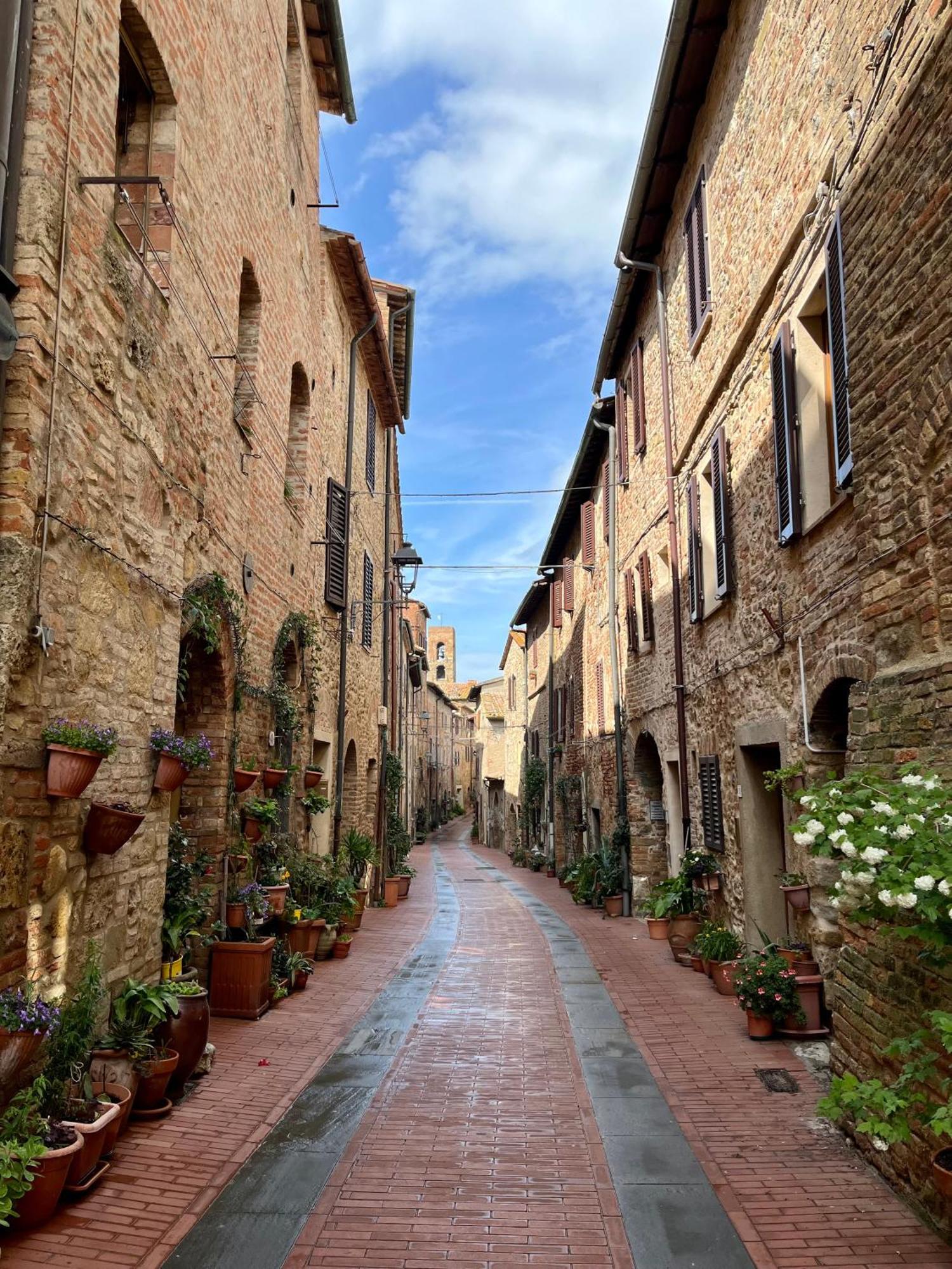 Appartamento Mirella In Centro Storico Casole d'Elsa Ngoại thất bức ảnh